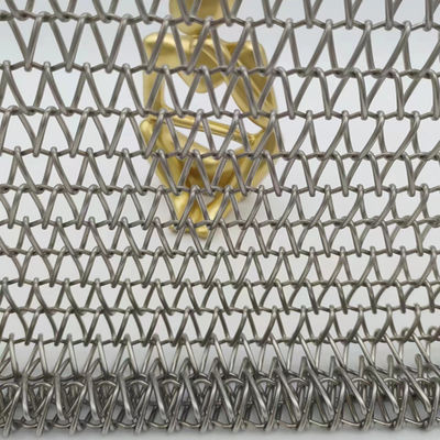 Interlocked Spiral Wire Mesh Size 2mm-20mm Customized Color Stainless Steel