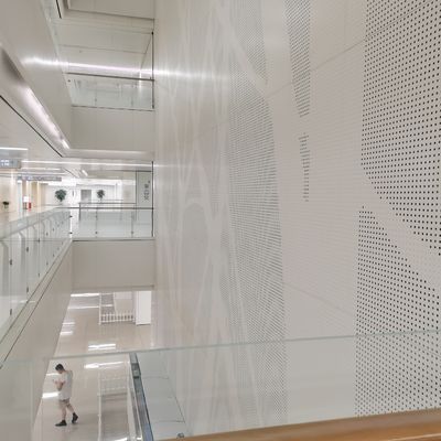 Premium Architectural Woven Wire Mesh Punching Net For Wall Facing