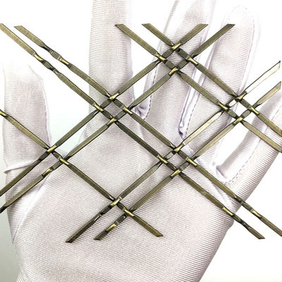 42.2% Opening Area Ornamental Wire Grilles Clean Oil-Free Customizable for Industrial